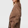 Blazer oversize à double boutonnage et fines rayures Blazer oversize à double boutonnage et fines rayures