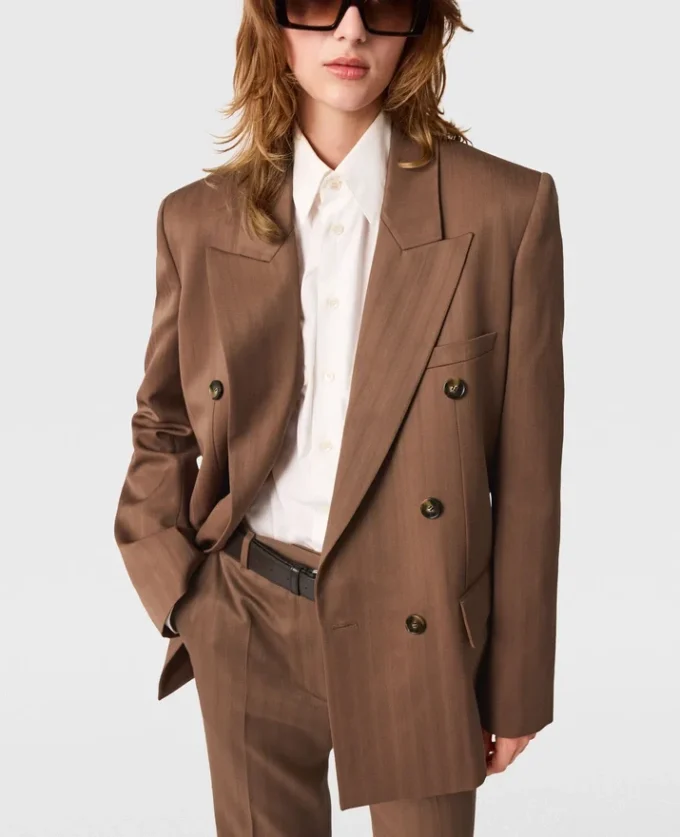 Blazer oversize à double boutonnage et fines rayures Blazer oversize à double boutonnage et fines rayures
