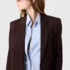 Blazer à revers en pointe et boutonnage simple
