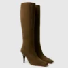 Bottes à talons aiguilles en daim à bout carré montant jusqu’aux genoux Bottes à talons aiguilles en daim à bout carré montant jusqu’aux genoux
