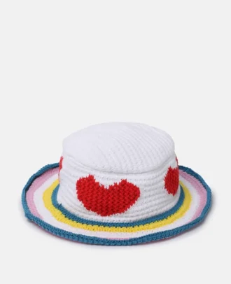 Chapeau bob en crochet avec cœur