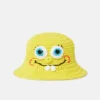Chapeau bob en crochet avec motif Bob l’éponge Chapeau bob en crochet avec motif Bob l’éponge
