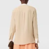 Chemise à col grand-père et empiècements contrastés Chemise à col grand-père et empiècements contrastés