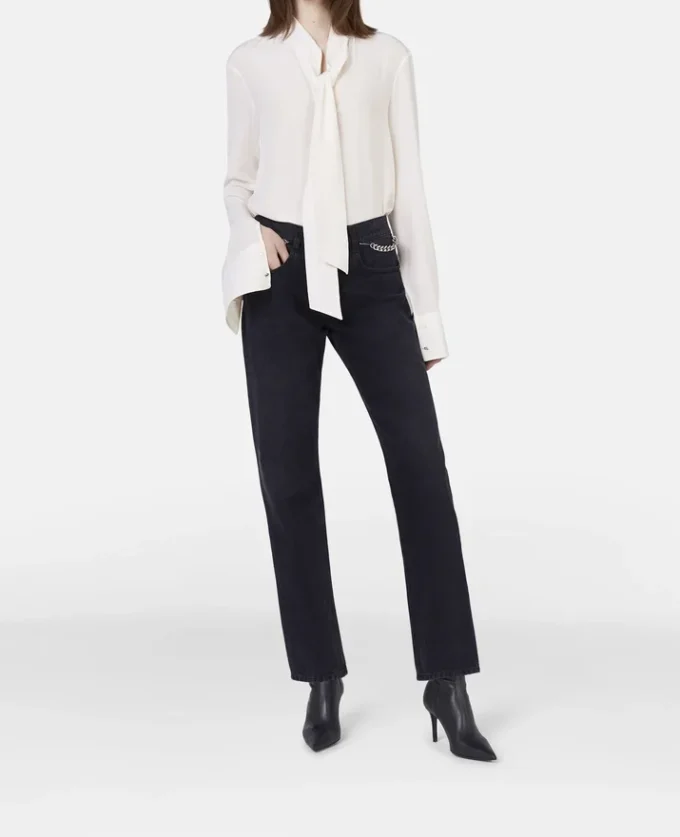 Chemise en crêpe de Chine de soie à nœud lavallière Chemise en crêpe de Chine de soie à nœud lavallière