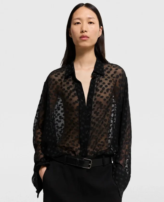 Chemise en mousseline transparente à pois Chemise en mousseline transparente à pois