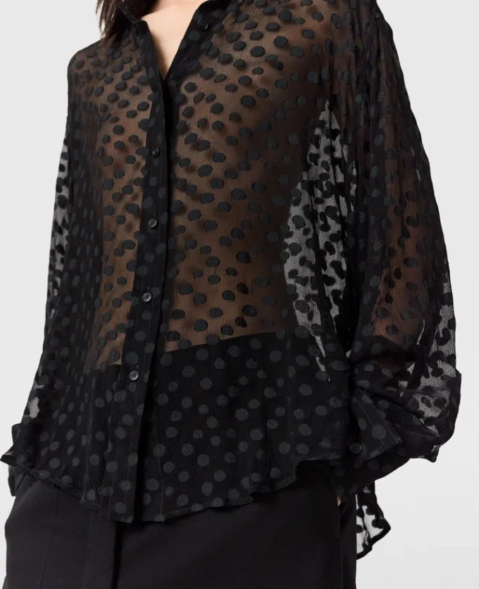 Chemise en mousseline transparente à pois Chemise en mousseline transparente à pois