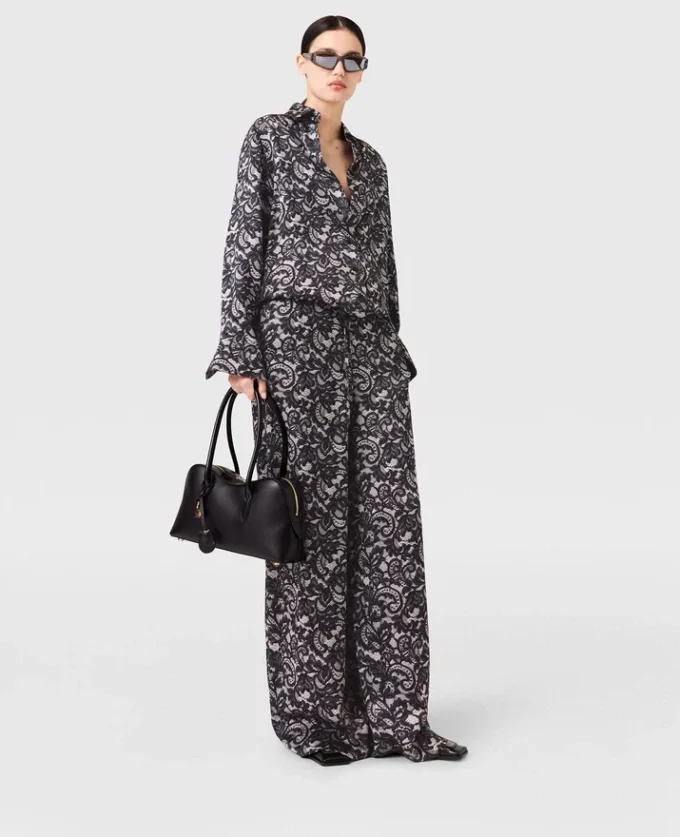 Chemise oversize à imprimé dentelle Chemise oversize à imprimé dentelle