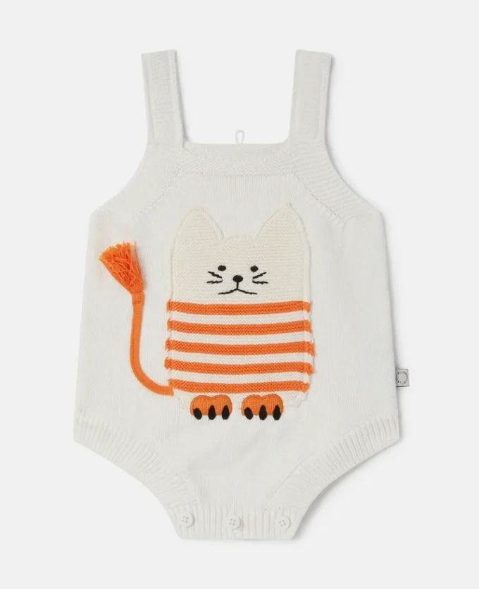 Combinaison brodée avec motif chat Combinaison brodée avec motif chat