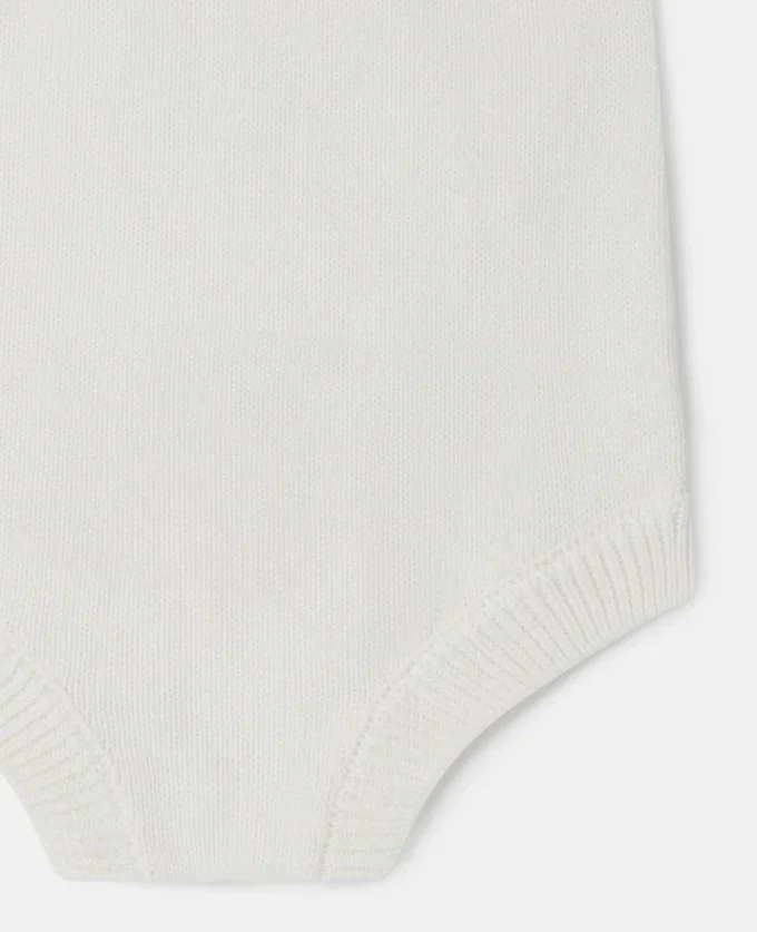 Combinaison brodée avec motif chat Combinaison brodée avec motif chat