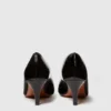 Escarpins à talons bobines en cuir verni à bout carré Escarpins à talons bobines en cuir verni à bout carré