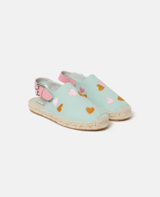 espadrilles en toile brodes de coeurs 2 330x406 - Espadrilles en toile brod&eacute;es de c&oelig;urs