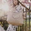 Grand sac fourre-tout en raphia avec logo