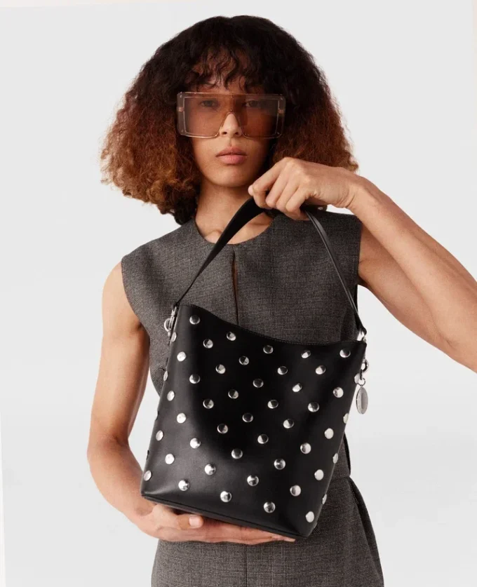 Grand sac seau clouté Frayme Grand sac seau clouté Frayme