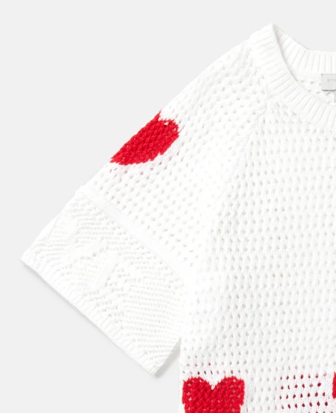 Haut à manches courtes et cœur crocheté Haut à manches courtes et cœur crocheté