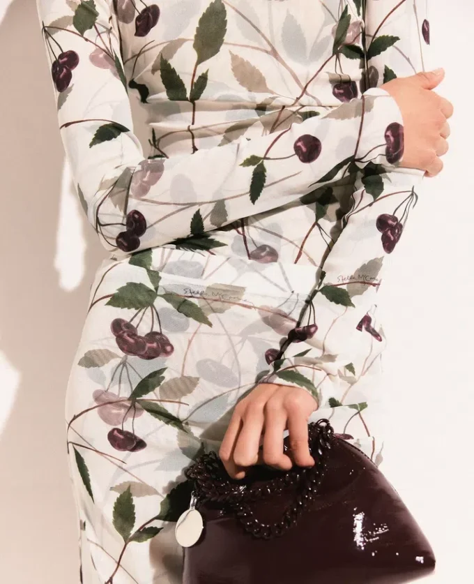 Haut à manches longues en maille imprimé cerises Haut à manches longues en maille imprimé cerises