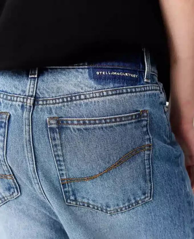 Jean délavé à taille haute et jambes larges Jean délavé à taille haute et jambes larges