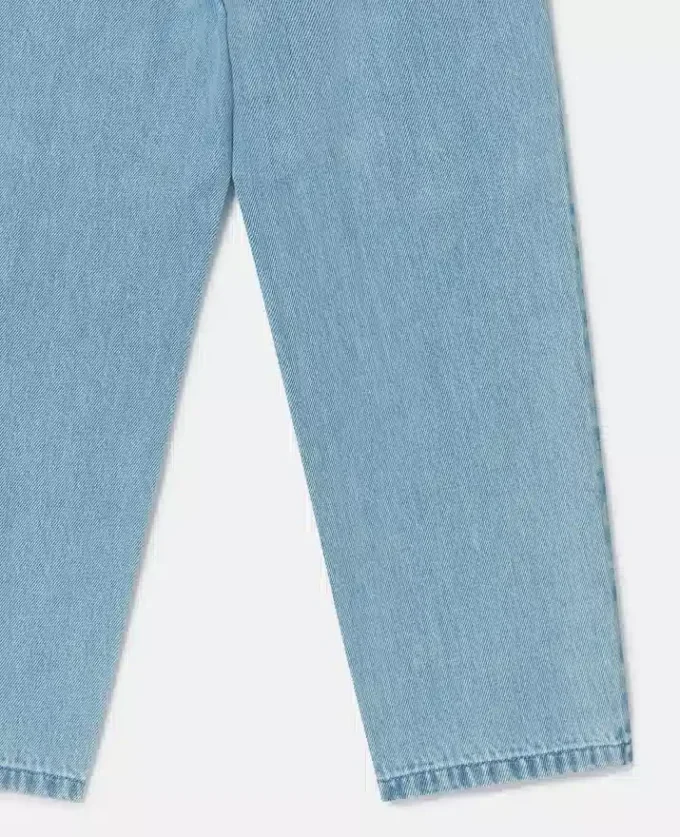 Jean en denim brodé de bijoux Jean en denim brodé de bijoux