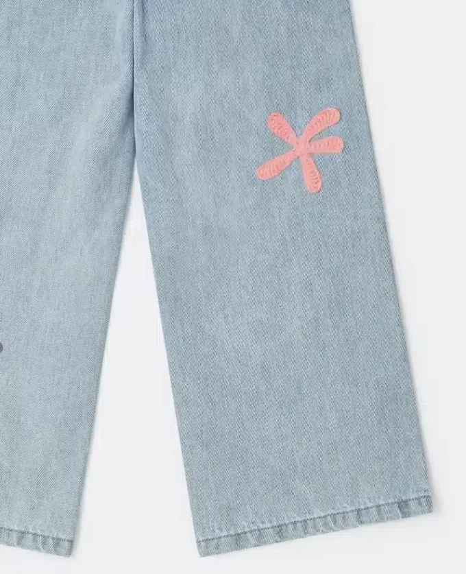 Jean en denim à motif Bob l&rsquo;éponge