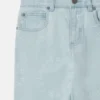 Jean à jambes droites avec logo médaillon Jean à jambes droites avec logo médaillon