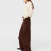 Jean taille moyenne à jambes larges