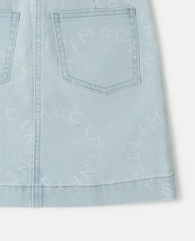 Jupe en denim avec logo médaillon Jupe en denim avec logo médaillon