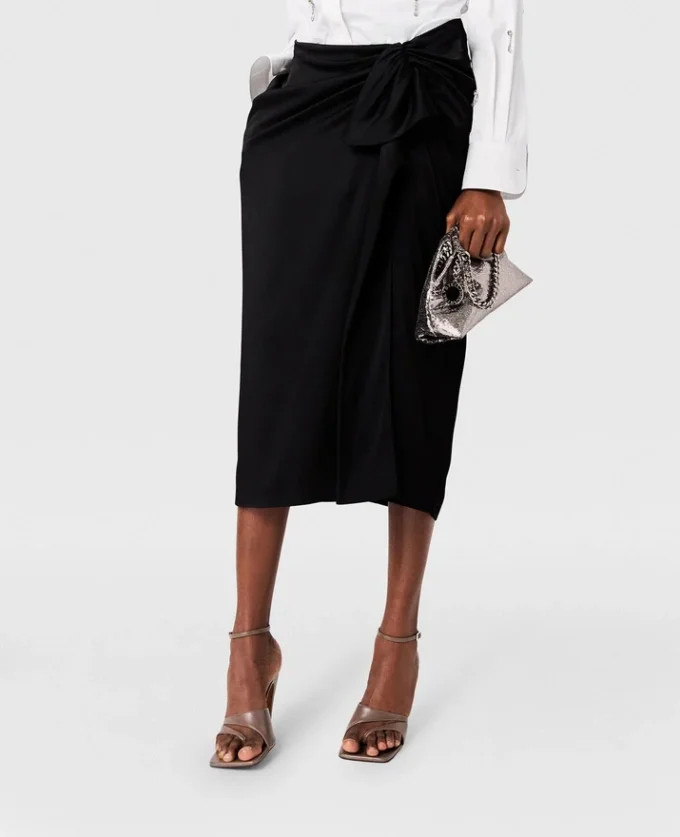 Jupe midi asymétrique nouée Jupe midi asymétrique nouée