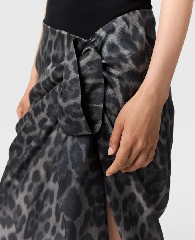 Jupe midi asymétrique nouée à imprimé léopard Jupe midi asymétrique nouée à imprimé léopard
