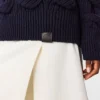 Jupe midi en satin ajustée Jupe midi en satin ajustée