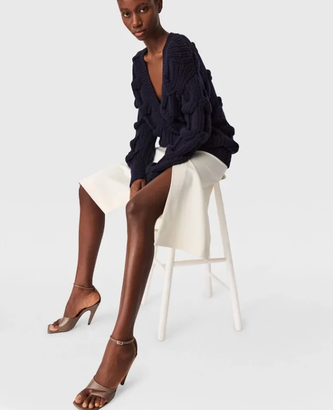 Jupe midi en satin ajustée Jupe midi en satin ajustée