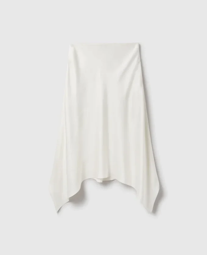 Jupe midi en satin à ourlet arrondi Jupe midi en satin à ourlet arrondi