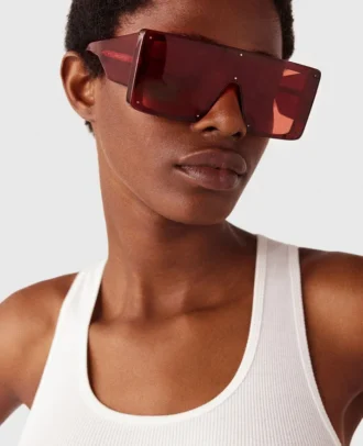 Lunettes de soleil carrées translucides