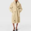 Manteau en peluche orné de cristaux Manteau en peluche orné de cristaux