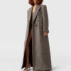 Manteau long en tweed à double boutonnage Manteau long en tweed à double boutonnage