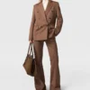 Blazer oversize à double boutonnage et fines rayures Blazer oversize à double boutonnage et fines rayures
