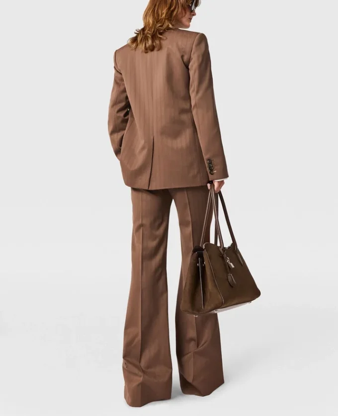 Blazer oversize à double boutonnage et fines rayures Blazer oversize à double boutonnage et fines rayures