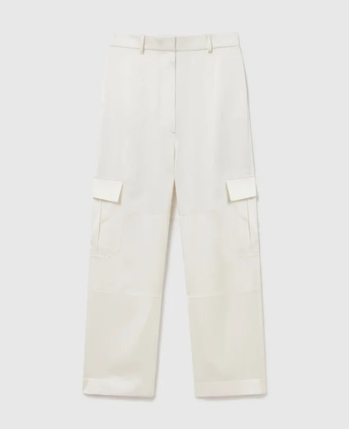 Pantalon cargo ample à empiècements en satin Pantalon cargo ample à empiècements en satin