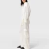 Pantalon cargo ample à empiècements en satin Pantalon cargo ample à empiècements en satin