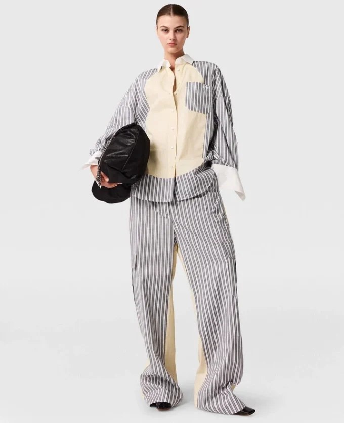 Pantalon cargo oversize à rayures mixtes Pantalon cargo oversize à rayures mixtes
