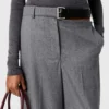 Pantalon droit en flanelle avec ceinture Pantalon droit en flanelle avec ceinture