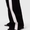 Pantalon droit à taille basse et rayures Pantalon droit à taille basse et rayures