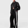Pantalon droit à taille basse et rayures Pantalon droit à taille basse et rayures
