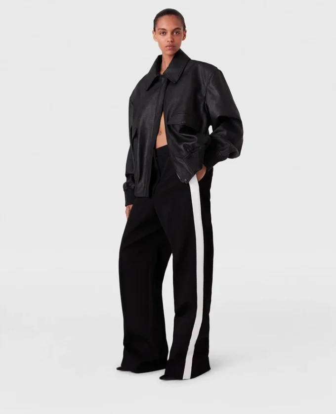 Pantalon droit à taille basse et rayures Pantalon droit à taille basse et rayures