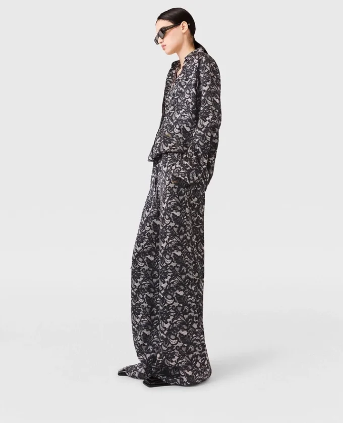 Pantalon oversize à cordon coulissant et imprimé dentelle Pantalon oversize à cordon coulissant et imprimé dentelle