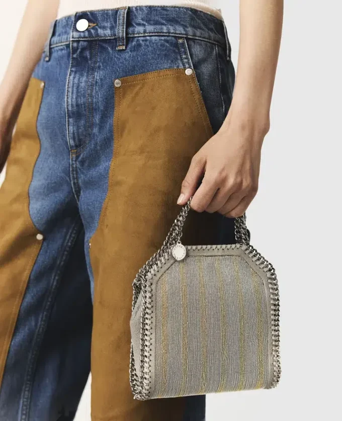 Petit sac à main Falabella en édition limitée avec chaîne métallique brodée
