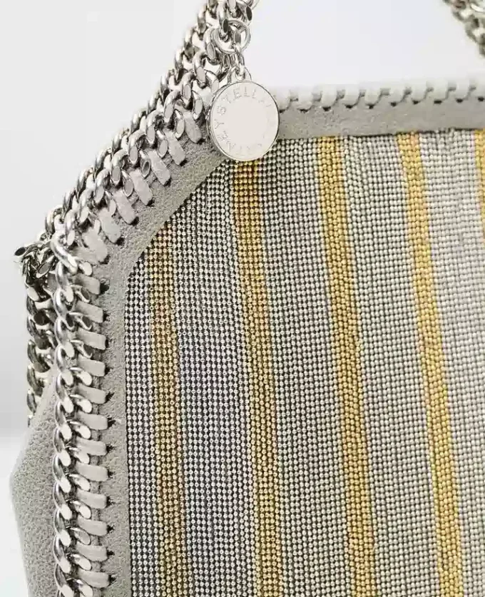 Petit sac à main Falabella en édition limitée avec chaîne métallique brodée