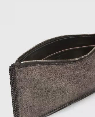 Pochette à fermeture éclair métallique Falabella