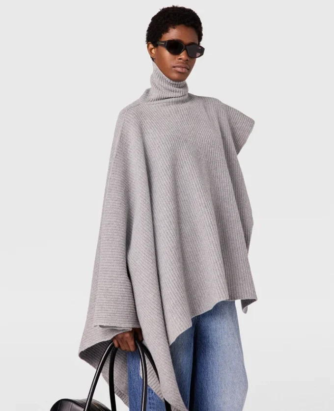 Poncho asymétrique à col roulé en maille Poncho asymétrique à col roulé en maille