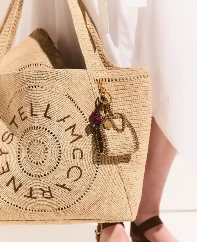 Porte-clés Falabella Raffia AirPods Case Porte-clés Falabella Raffia AirPods Case
