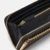 Portefeuille continental à fermeture éclair Falabella