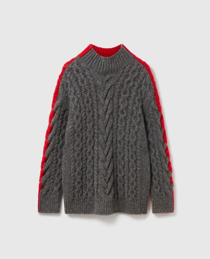 Pull à col roulé et manches lacées en maille torsadée